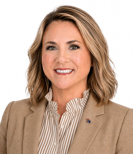 rosilynn gillum photo on a white background