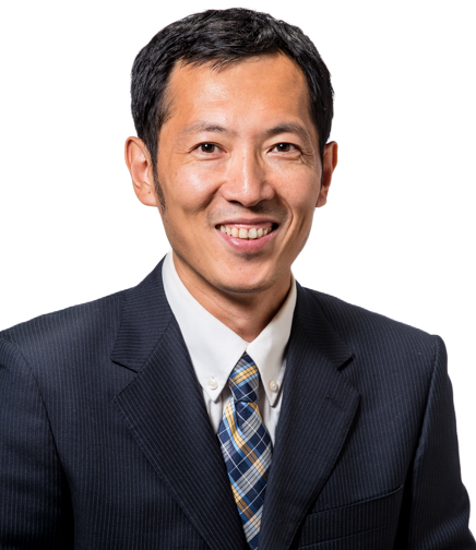 Headshot of Mu Qiao on a white background