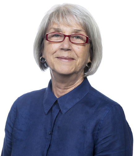 Headshot of Dagmara Sreckovic-Ramsey on a white background