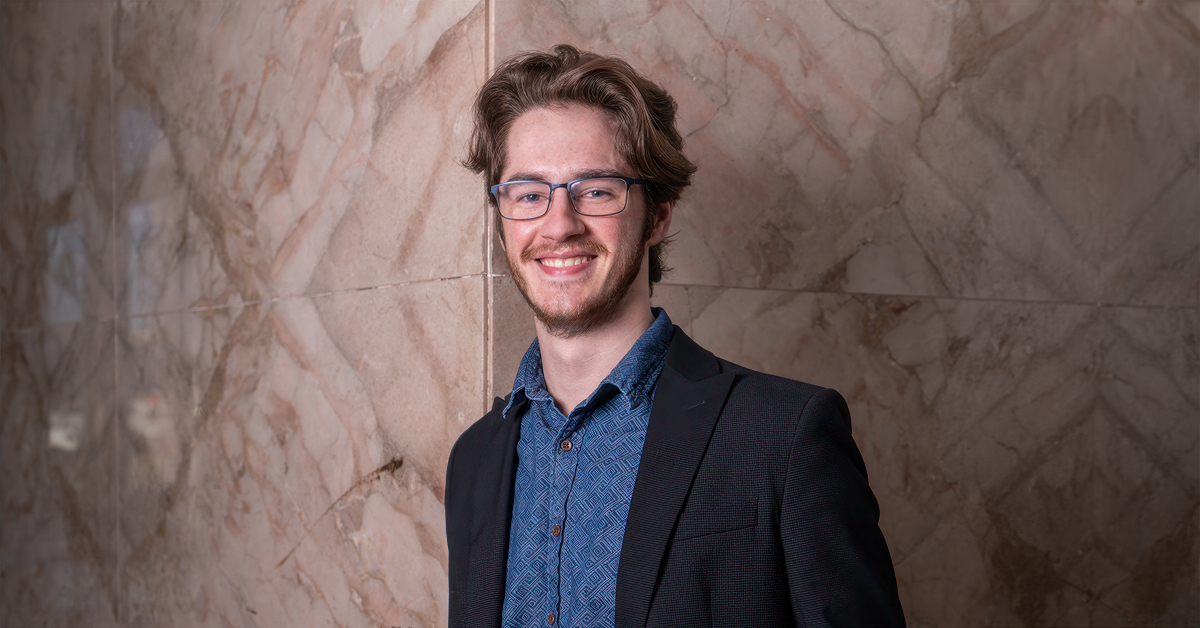 Portrait photo of Jesse Webb