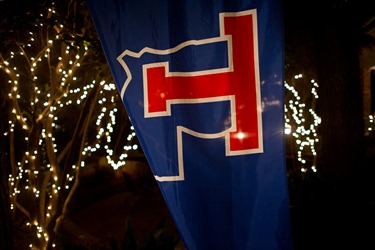 2012 Alumni Christmas Party, Tuesday, 12/18/2012, President's Home, Louisiana Tech University, Ruston, LA, (photo by Donny Crowe), Copyright:Louisiana Tech University.All Rights Reserved.(dcrowe@latech.edu) 318-257-4854