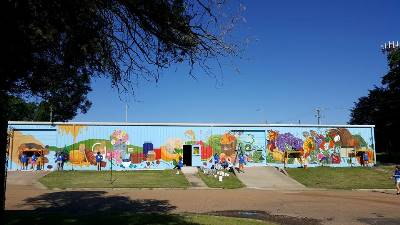 Ruston Farmer's Market Mural by Louisiana Tech School of Design students