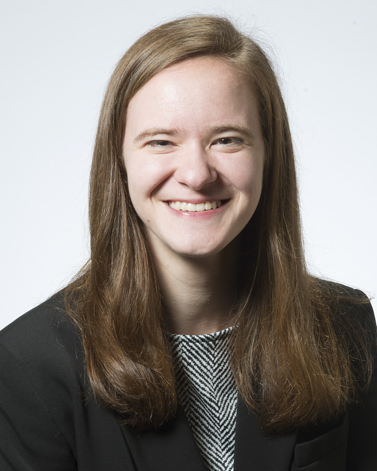 Courtney Smith-E&S Magazine-Outstanding Engineering Student
