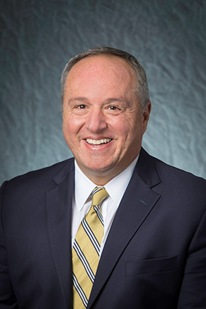 Chair of the ULS Board of Supervisors to give Winter Commencement Address