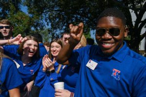 Student recruiters enjoy time out for tech.