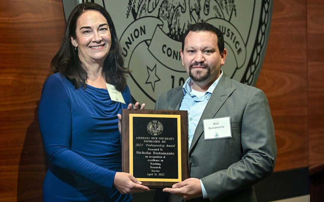 University Foundation honors Bustamante with Professorship Award