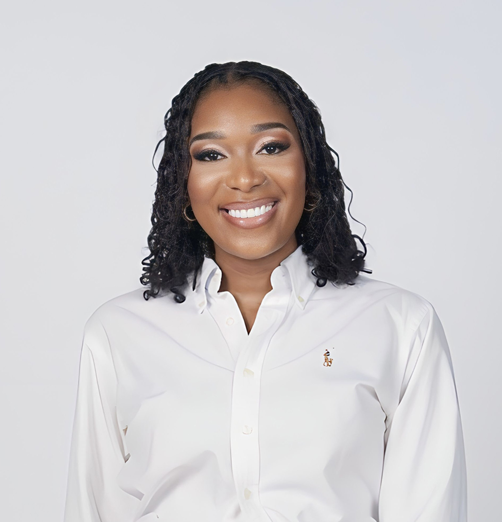 Dontisha Davis Headshot